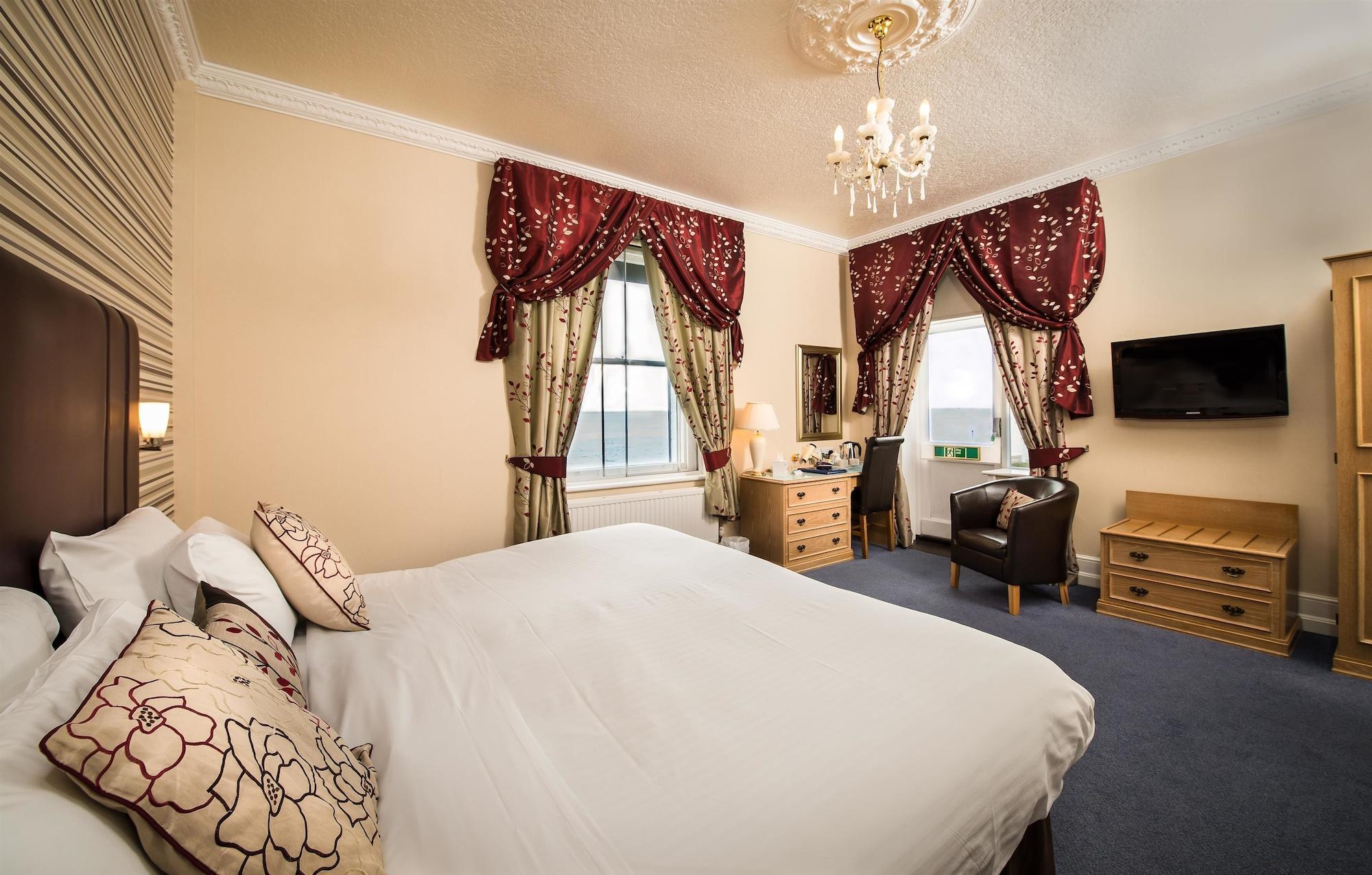 BEST WESTERN New Holmwood Hotel Cowes  Buitenkant foto