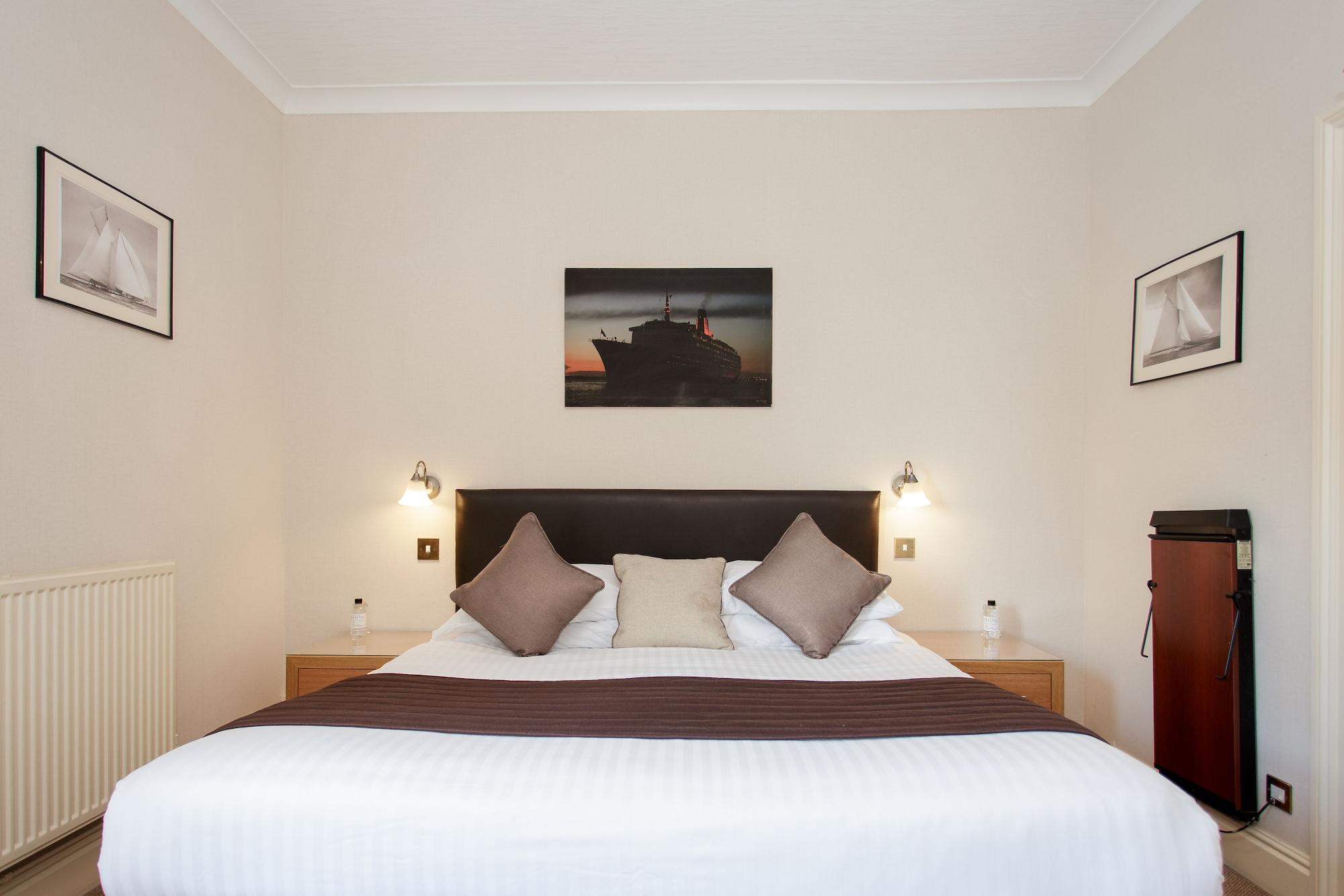 BEST WESTERN New Holmwood Hotel Cowes  Buitenkant foto
