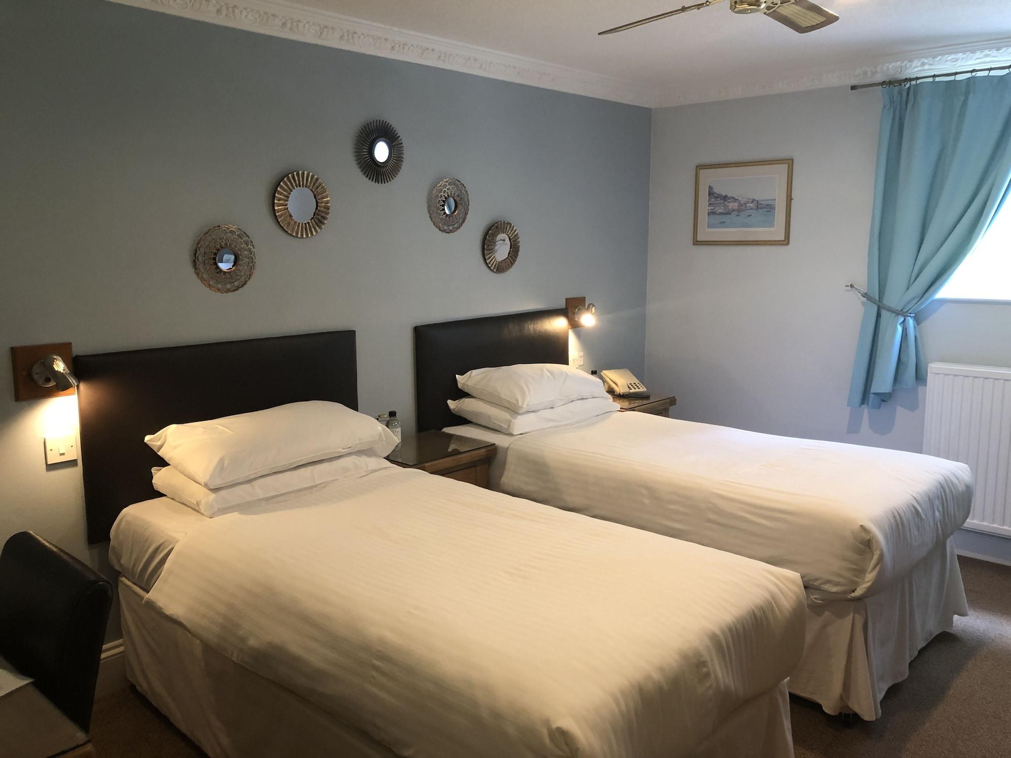 BEST WESTERN New Holmwood Hotel Cowes  Buitenkant foto