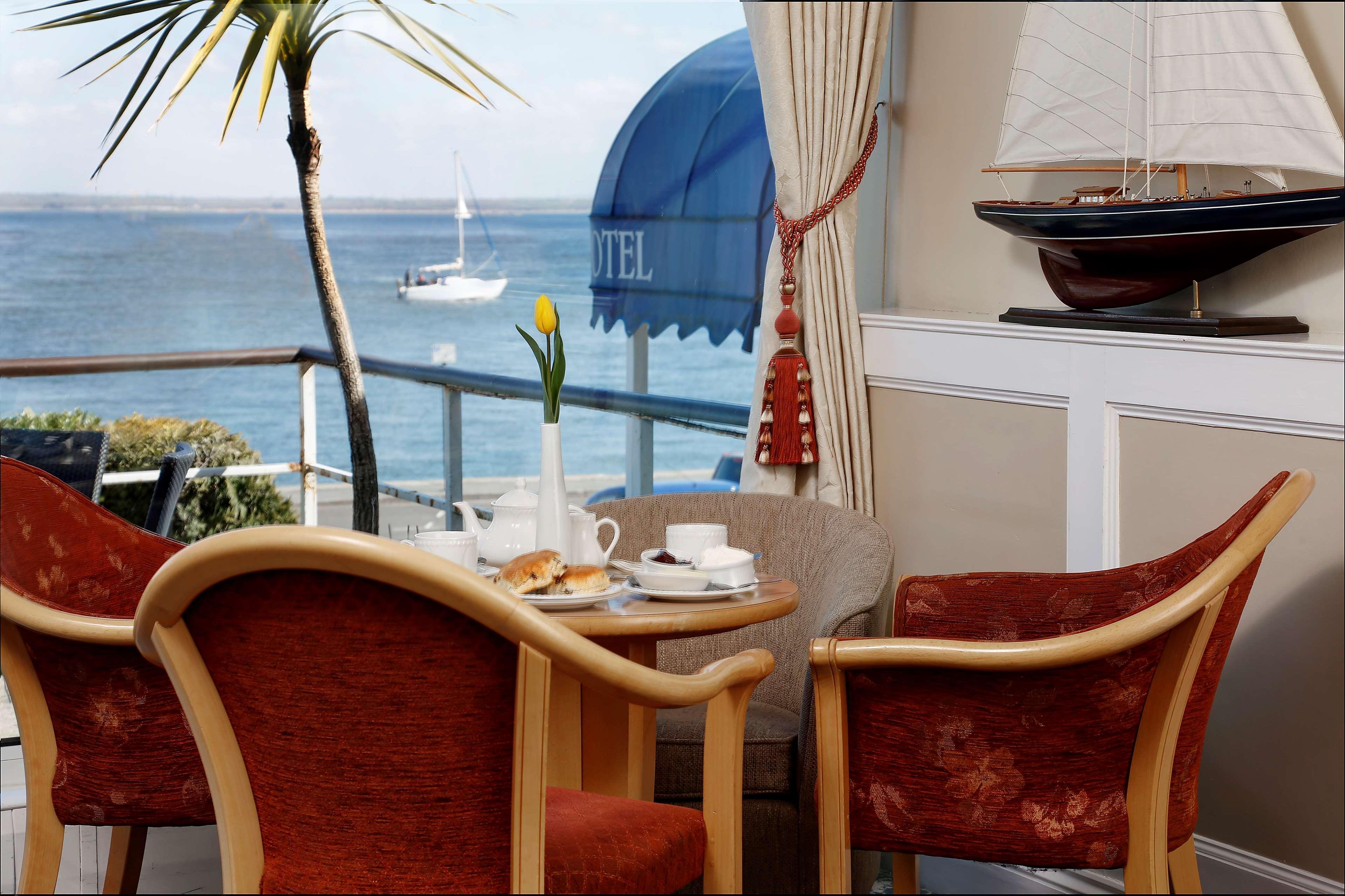BEST WESTERN New Holmwood Hotel Cowes  Buitenkant foto