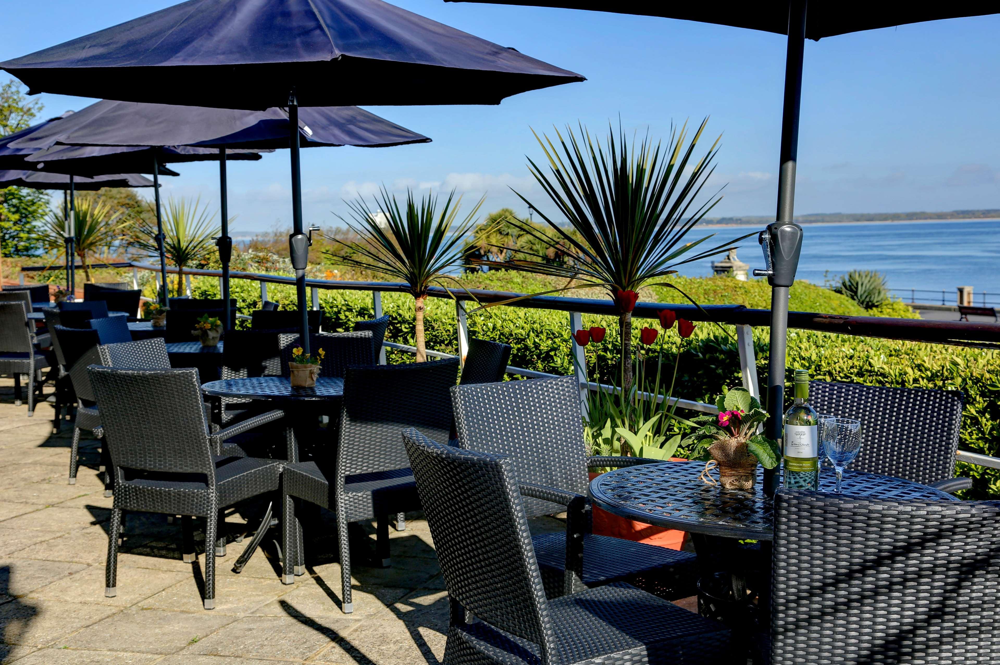 BEST WESTERN New Holmwood Hotel Cowes  Buitenkant foto