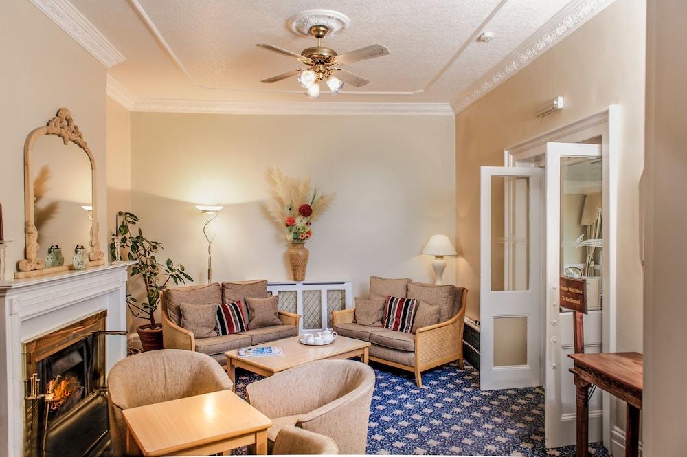 BEST WESTERN New Holmwood Hotel Cowes  Buitenkant foto